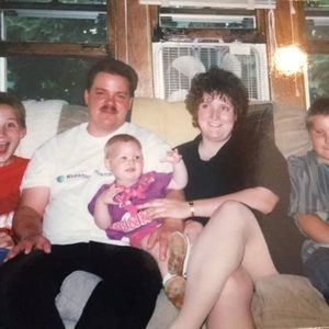 Meet your Posher, Laura turczak